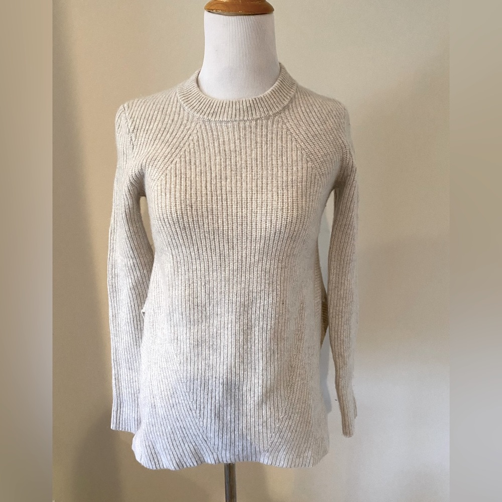 Ann Taylor Cashmere Wool Blend Sweater Size Small